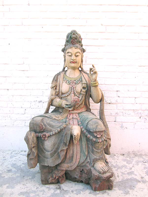 Guanyin sitzend Lebensgroße Skulptur Pappelholz bemalt China von Luxury Park