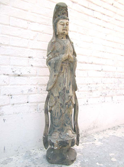 Bodhisattva Guanyin betend feine Skulptur Pappelholz China 1920