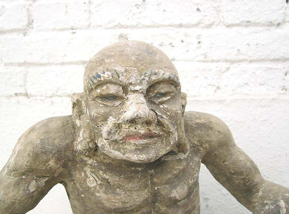 Skulptur Greis alter Mann Lazarus buddhistisch Pappel rund 80 Jahre alt von Luxury Park